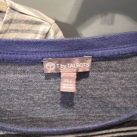 T by Talbots sweatshirt Size XLp - Picture 2 of 4